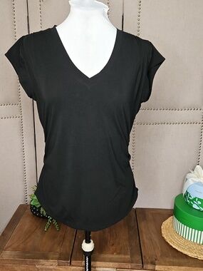 Athleta Outbound V Neck Tee Black